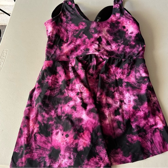 Torrid Wireless Short Asymmetrical Swim Dress With Brief 2X Black & Pink Tie Dye - Picture 9 of 12